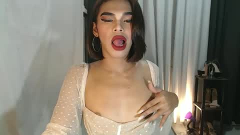 neomi online show from 01/12/26, 04:01