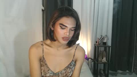 neomi online show from 02/05/26, 06:12