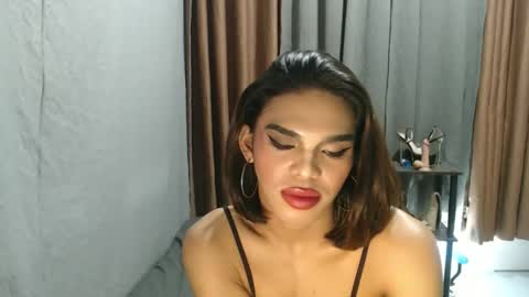 neomi online show from 04/18/26, 07:07