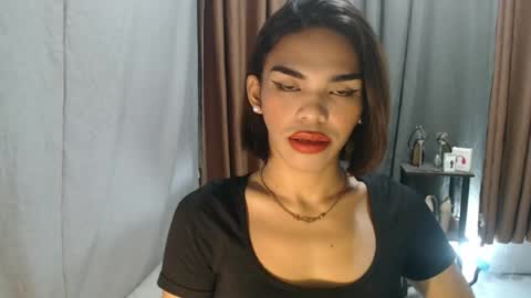 Snapshot of neomi_hardcock chatting on 07/17/26, 07:41 neomi online show from 07/17/26, 07:41