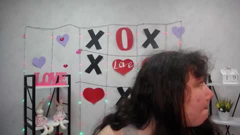 Snapshot of neonilalisova chatting on 09/20/25, 05:19 NeonilaLisova online show from 09/20/25, 05:19