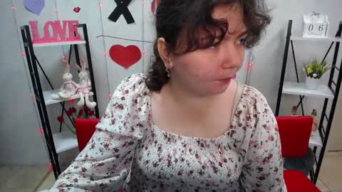 Snapshot of neonilalisova chatting on 10/06/25, 08:56 NeonilaLisova online show from 10/06/25, 08:56