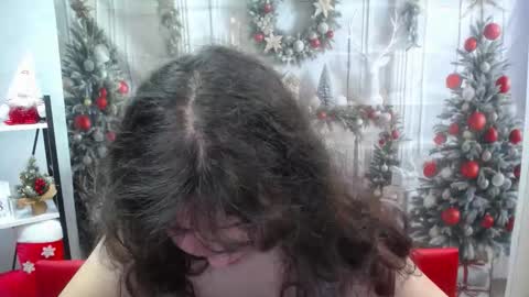 Snapshot of neonilalisova chatting on 12/18/25, 06:52 NeonilaLisova online show from 12/18/25, 06:52