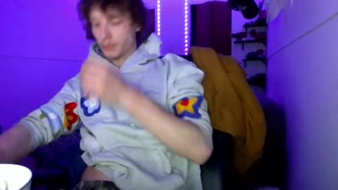 nephew_p online show from 05/25/26, 02:39