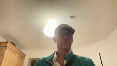 Snapshot of neptunofatlantis chatting on 09/21/25, 10:11 neptunofatlantis online show from 09/21/25, 10:11