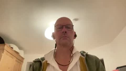 Snapshot of neptunofatlantis chatting on 09/30/25, 10:48 neptunofatlantis online show from 09/30/25, 10:48