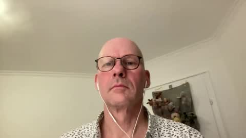 Snapshot of neptunofatlantis chatting on 12/18/25, 10:38 neptunofatlantis online show from 12/18/25, 10:38