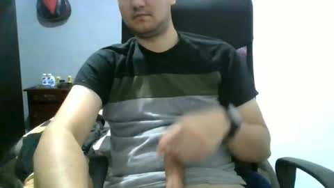 Snapshot of nerdxxx94 chatting on 07/04/26, 04:29 MrBull online show from 07/04/26, 04:29