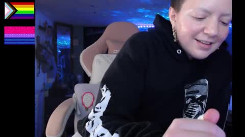 NerdySquirty online show from 11/07/25, 06:57