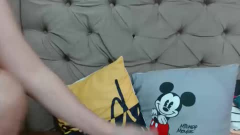 Snapshot of nerdypinaypie chatting on 12/17/25, 02:28 nerdypinaypie online show from 12/17/25, 02:28