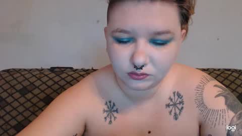 Snapshot of neriphine chatting on 11/27/25, 10:50 Neriphine online show from 11/27/25, 10:50