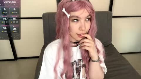 Lori online show from 04/01/26, 08:15