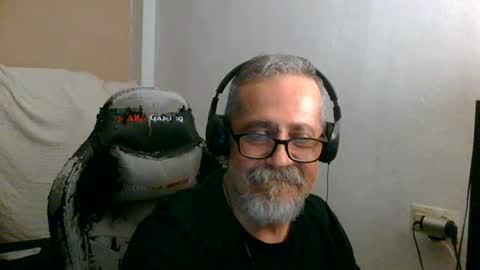 Snapshot of neron401 chatting on 06/25/26, 01:38 neron401 online show from 06/25/26, 01:38