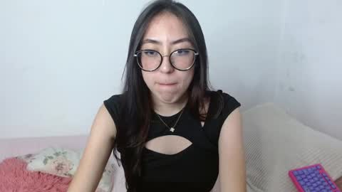 Nessa online show from 05/14/26, 11:00