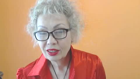 NessyJenixs online show from 05/19/26, 07:15