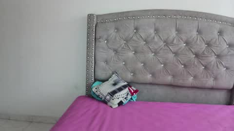 nesuko_kamado online show from 09/23/25, 05:27