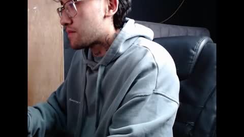 Snapshot of neuttron chatting on 01/08/26, 02:36 neuttron online show from 01/08/26, 02:36