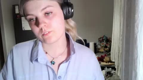 never_enoughh online show from 06/19/26, 07:17
