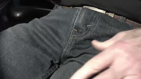 nevrsaynevr2000 online show from 03/01/26, 05:37