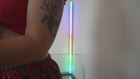 new dee online show from 09/09/25, 08:14