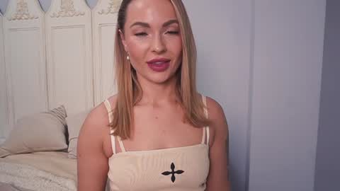 new dee online show from 03/15/26, 11:49