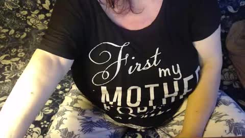 Lilly  online show from 02/01/25, 05:49