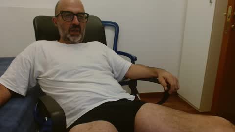 simi online show from 09/28/25, 04:18