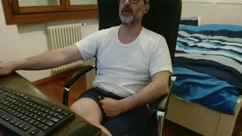 simi online show from 04/04/26, 06:27