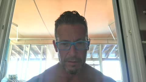 Newbdes online show from 07/03/26, 05:58
