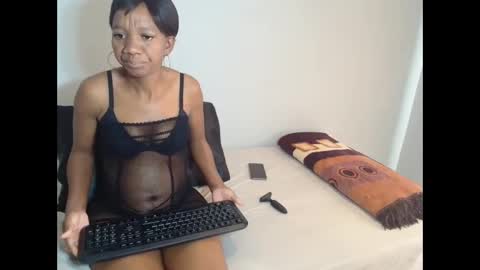 newbootyxx online show from 06/10/26, 07:07