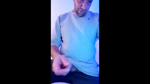 newboytoy38 online show from 03/05/26, 12:56