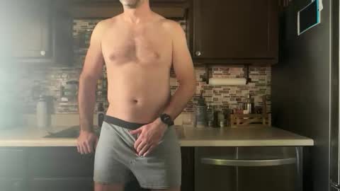 Snapshot of newguy_097 chatting on 11/03/25, 10:53 newguy_097 online show from 11/03/25, 10:53