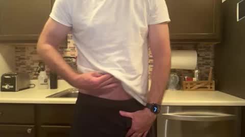 Snapshot of newguy_097 chatting on 11/21/25, 01:15 newguy_097 online show from 11/21/25, 01:15