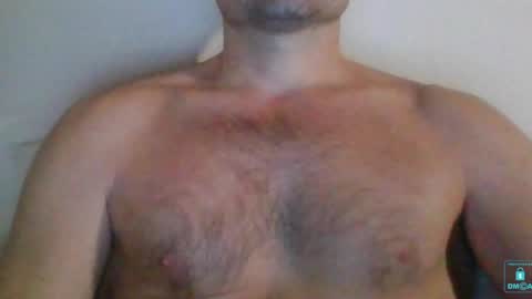 Snapshot of newtyguy90 chatting on 12/05/24, 07:27 newtyguy90 online show from 12/05/24, 07:27