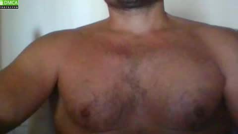 Snapshot of newtyguy90 chatting on 09/17/25, 04:08 newtyguy90 online show from 09/17/25, 04:08