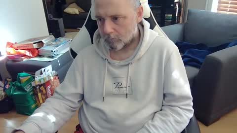 Snapshot of newvvorld chatting on 02/01/25, 07:34 NewWorld online show from 02/01/25, 07:34