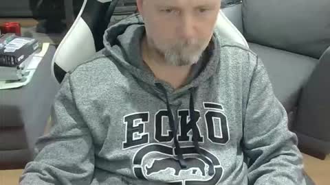 Snapshot of newvvorld chatting on 02/04/26, 06:25 NewWorld online show from 02/04/26, 06:25