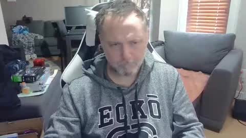 Snapshot of newvvorld chatting on 02/22/26, 04:27 NewWorld online show from 02/22/26, 04:27