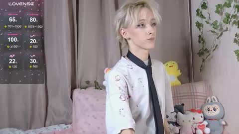 NextVibe1 online show from 12/02/25, 05:52