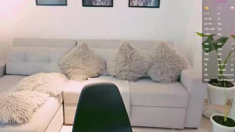   online show from 10/06/25, 06:05