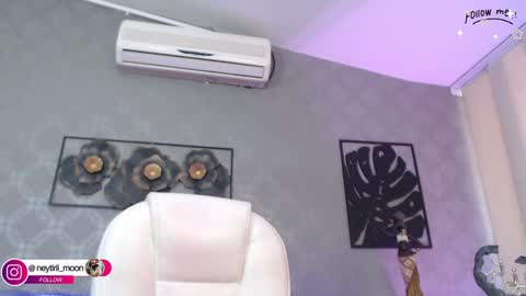 Sandra online show from 03/09/25, 02:32