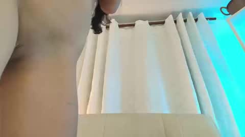 Snapshot of nezo_ chatting on 11/10/25, 11:26 Angie Instagram angie julianac add me online show from 11/10/25, 11:26