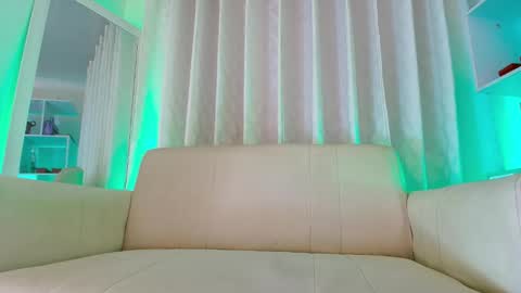 Snapshot of nezo_ chatting on 02/20/26, 08:53 Angie Instagram angie julianac add me online show from 02/20/26, 08:53