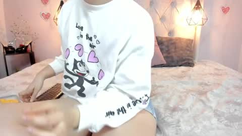 Snapshot of nezukokamado1_ chatting on 03/30/26, 02:29 Milena online show from 03/30/26, 02:29