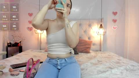 Snapshot of nezukokamado1_ chatting on 04/04/26, 01:41 Milena online show from 04/04/26, 01:41