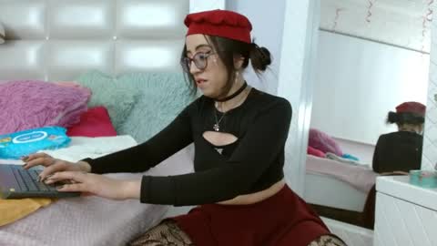 nezzukoo online show from 04/10/26, 07:18