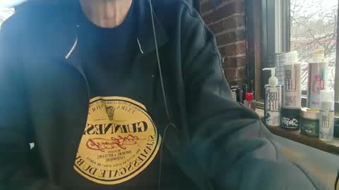 Snapshot of nfgwholoves2cum chatting on 02/02/25, 09:23 NFG Nice Friendly Guy Dick online show from 02/02/25, 09:23