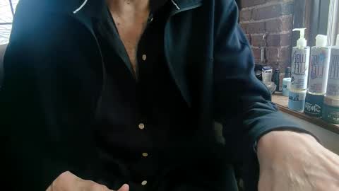 Snapshot of nfgwholoves2cum chatting on 02/16/25, 06:21 NFG Nice Friendly Guy Dick online show from 02/16/25, 06:21