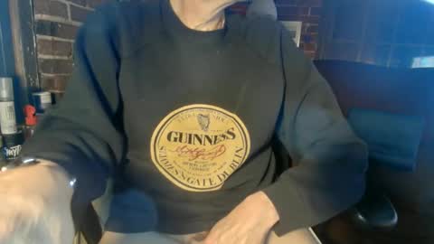 Snapshot of nfgwholoves2cum chatting on 03/04/25, 02:06 NFG Nice Friendly Guy Dick online show from 03/04/25, 02:06