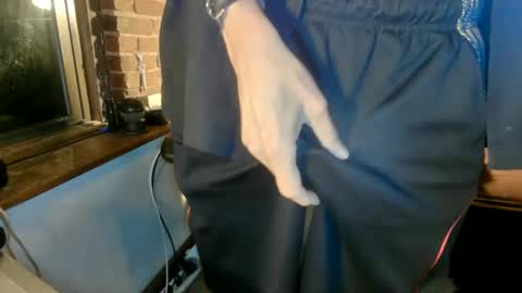 Snapshot of nfgwholoves2cum chatting on 09/30/25, 12:59 NFG Nice Friendly Guy Dick online show from 09/30/25, 12:59